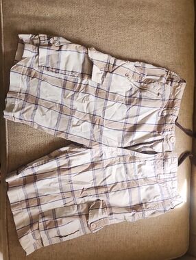 American Rag  Plaid Cargo Shorts 32